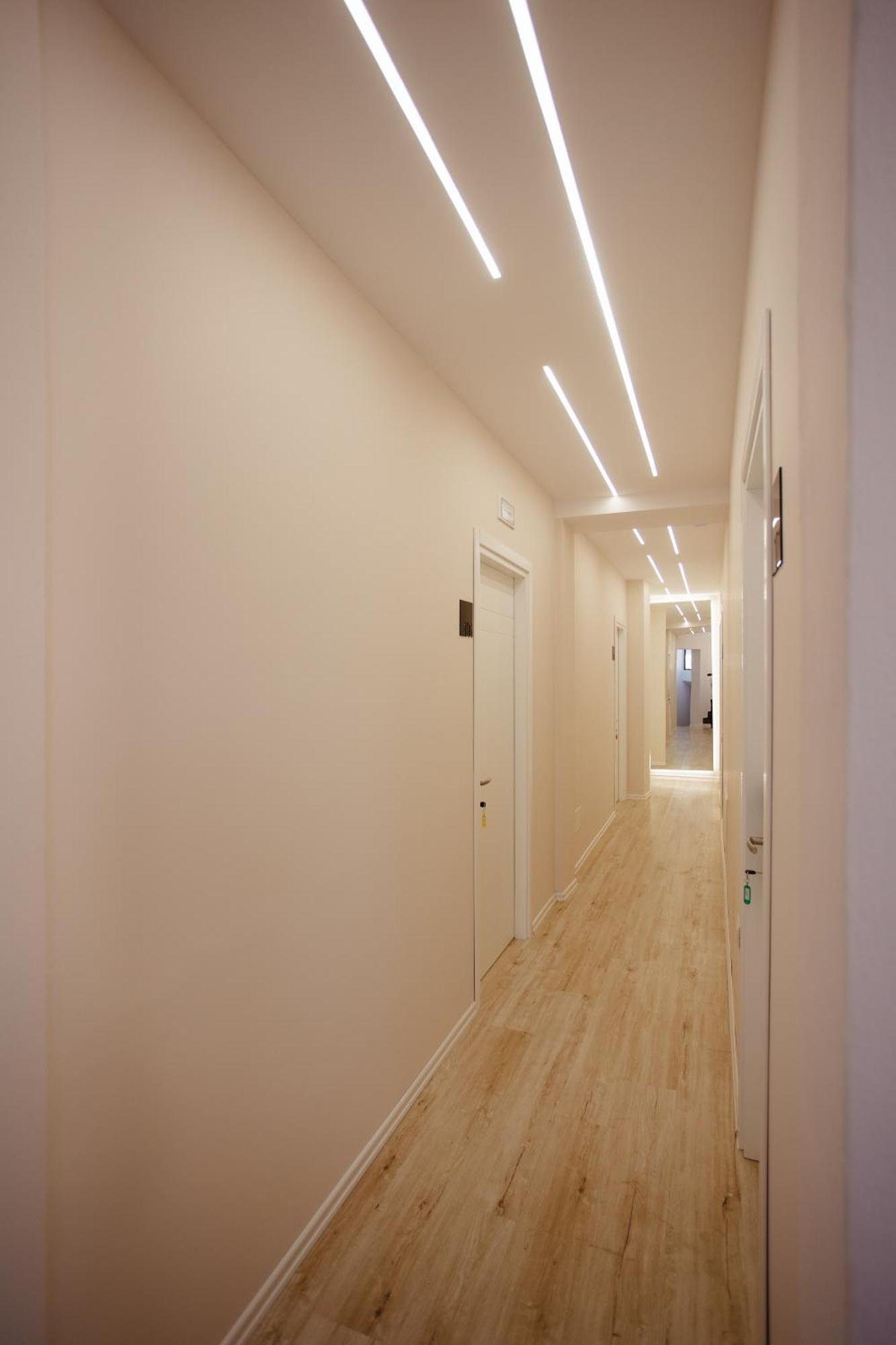 Downtown Hotel Shkoder Ngoại thất bức ảnh