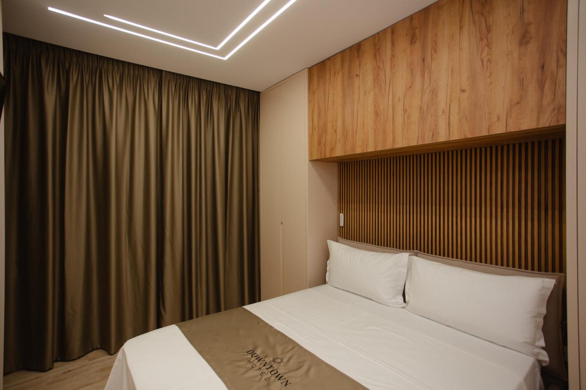 Downtown Hotel Shkoder Ngoại thất bức ảnh