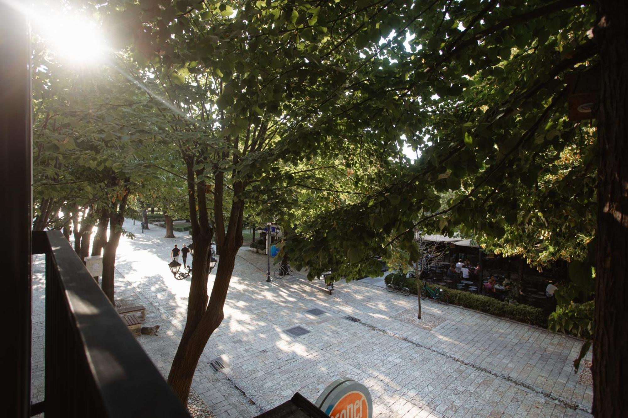 Downtown Hotel Shkoder Ngoại thất bức ảnh