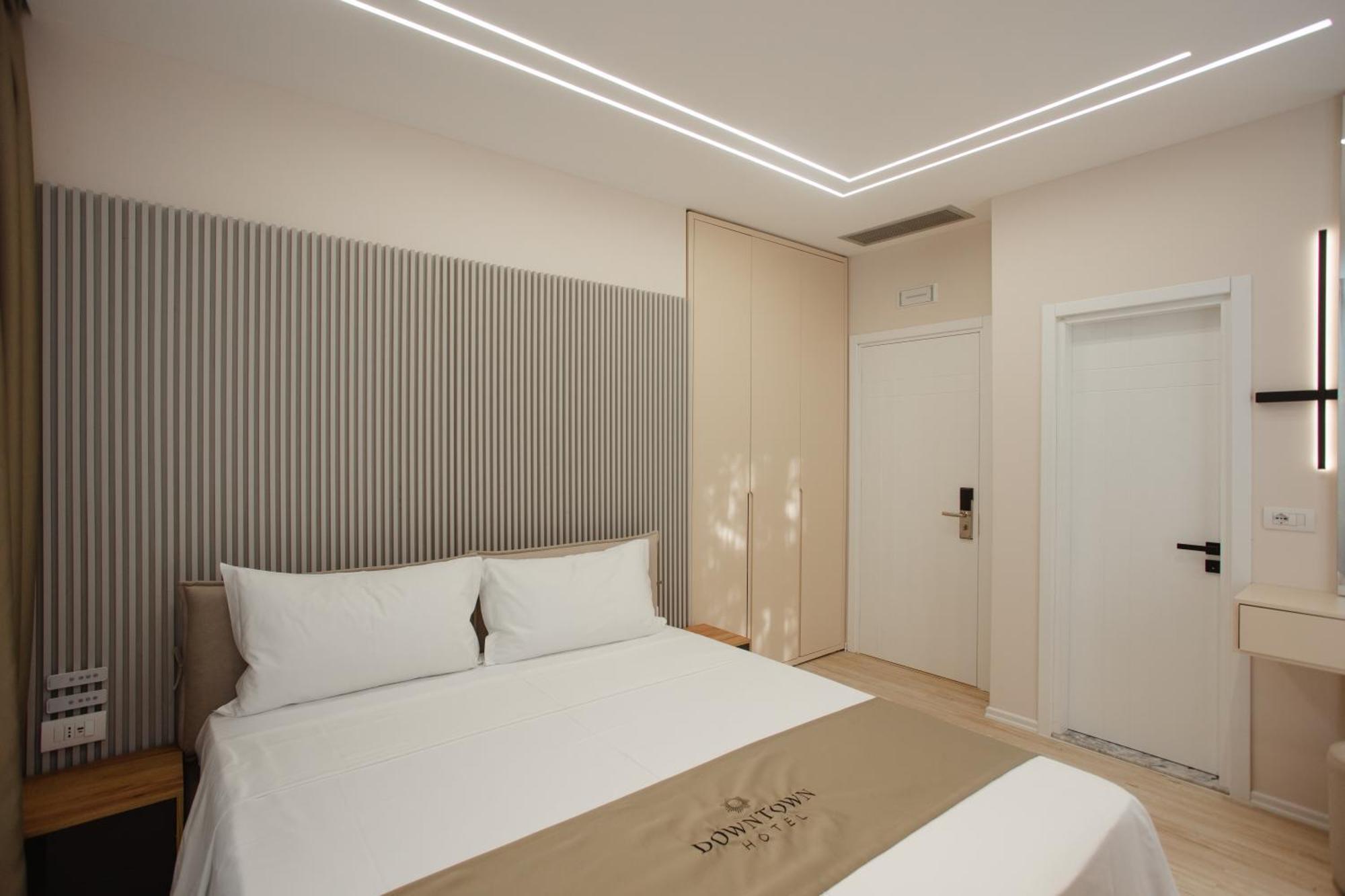 Downtown Hotel Shkoder Ngoại thất bức ảnh